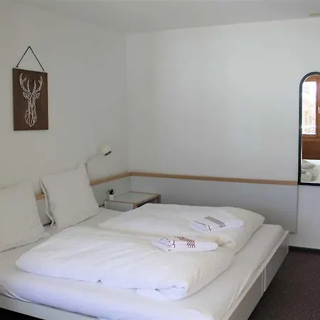Elements Lodge